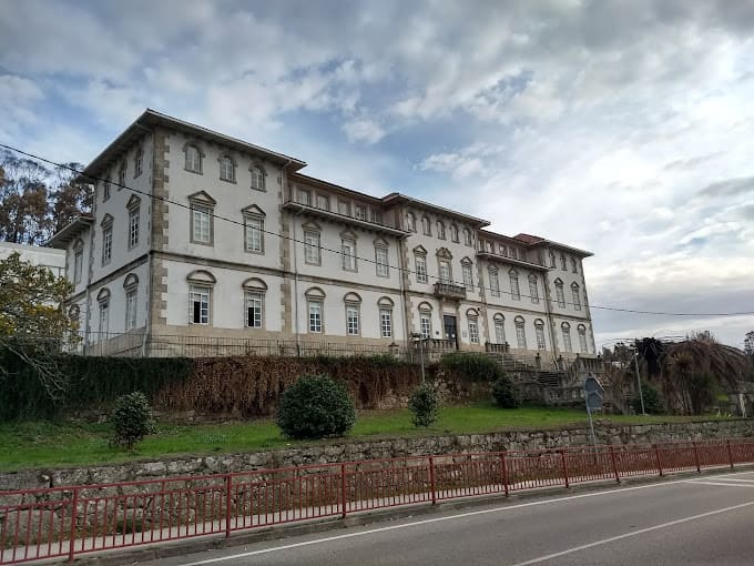 Adxudicadas as obras de mellora na contorna do IES Pazo da Mercé das Neves