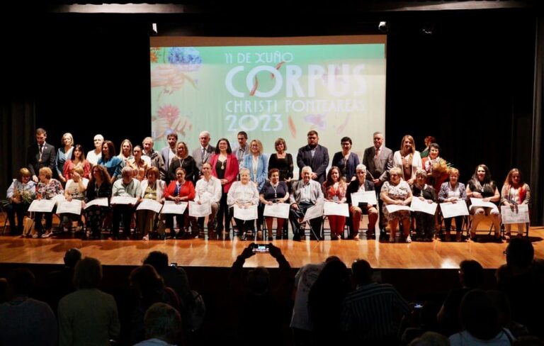 Ponteareas honra a 18 alfombristas coa Medalla de Prata do Corpus Christi 2023