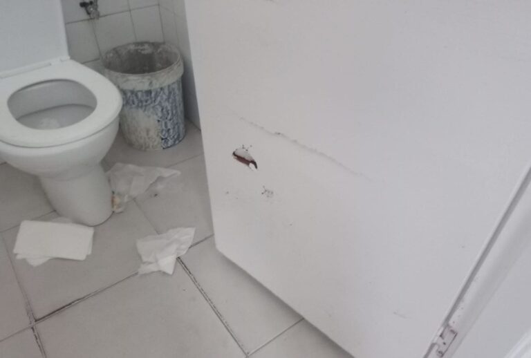 Baiona “lamenta e condena” una vez máis os actos vandálicos desta fin de semana