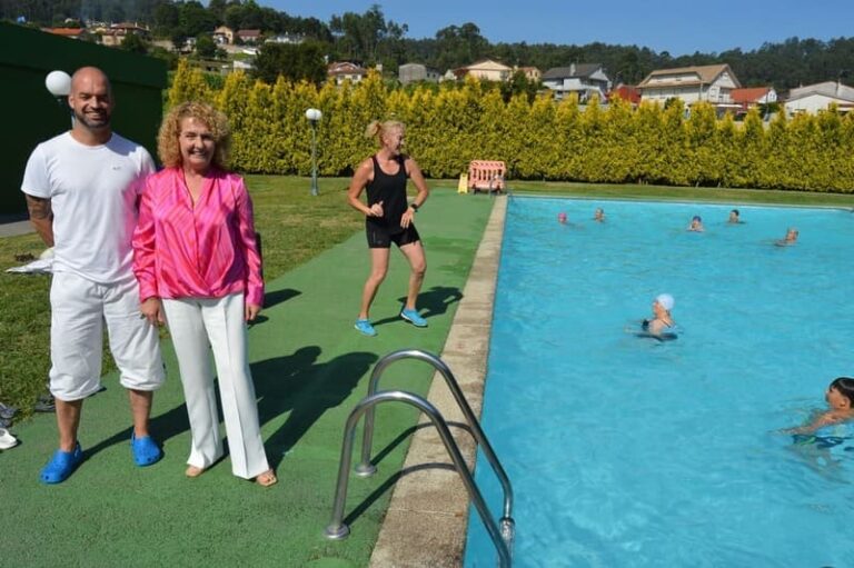 60 persoas participan nas clases de Aquagym do programa Municipal ‘Exercítate no verán’
