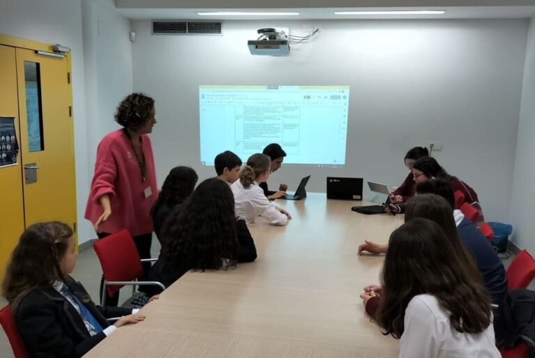 O Castro British School proclámase “o colexio máis verde de Mos” tras realizar unha macro instalación de paneis solares