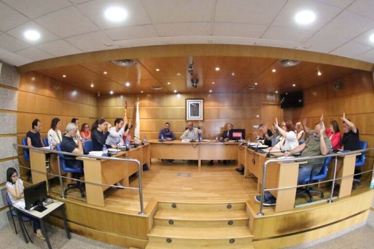 O Porriño aproba un orzamento tinguido de acción social e estabilidade económica