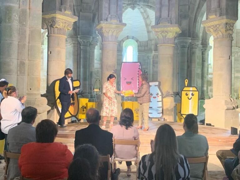 Mos recibe o premio da Xunta e Ecoembes polo programa de reciclaxe “Únete ao reto”