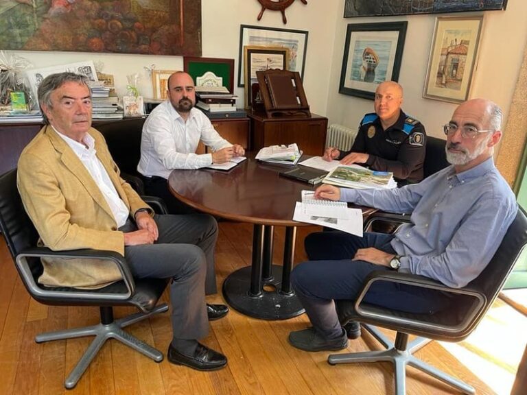 O alcalde de Baiona reúnese cos responsables da empresa Lugove