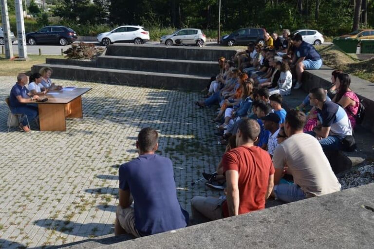 Reunión organizativa de deportes en Mos