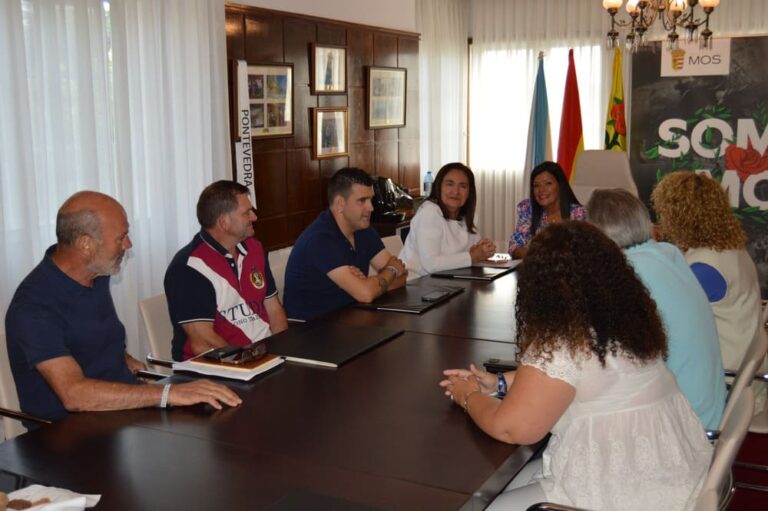 Reunión entre a alcaldesa de Mos e a delegada da Xunta