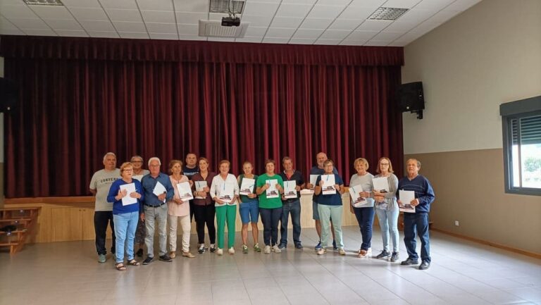 Comeza o curso de bailes de salón en Ponteareas