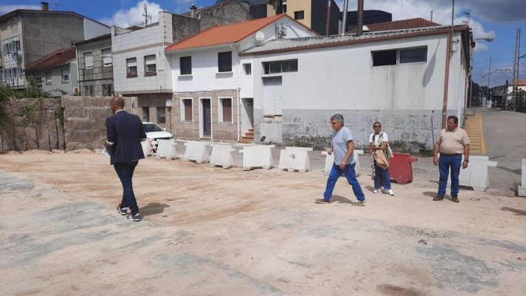 Novo aparcamento no casco urbano do Porriño