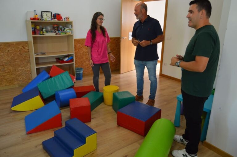 Mos incorpora unha logopeda máis ao Servizo de Atención Temperá