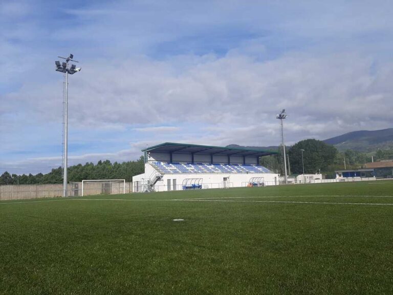Arbo mellora as instalacións do campo de fútbol municipal de cara a tempada 2023/2024