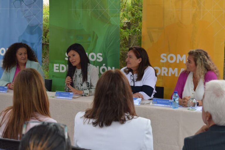 O VIII Programa Integrado de Emprego de Mos celebra a Mesa Sectorial Kit ao Emprego