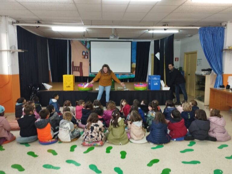 Os alumnos dos centros educativos de Baiona aprenden sobre a importancia da reciclaxe