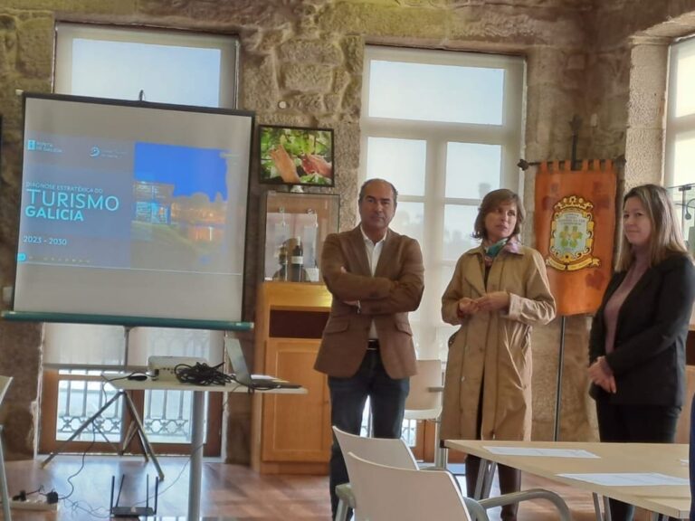 Salvaterra acolle a mesa para a elaboración dunha estratexia de turismo para Galicia