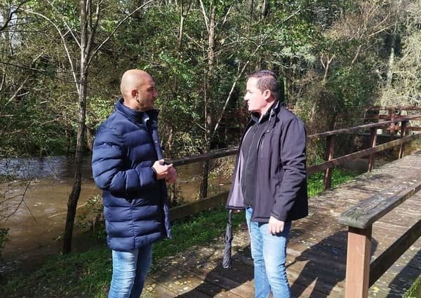 O Porriño acomete a reparación das pontes de madeira da senda do Louro