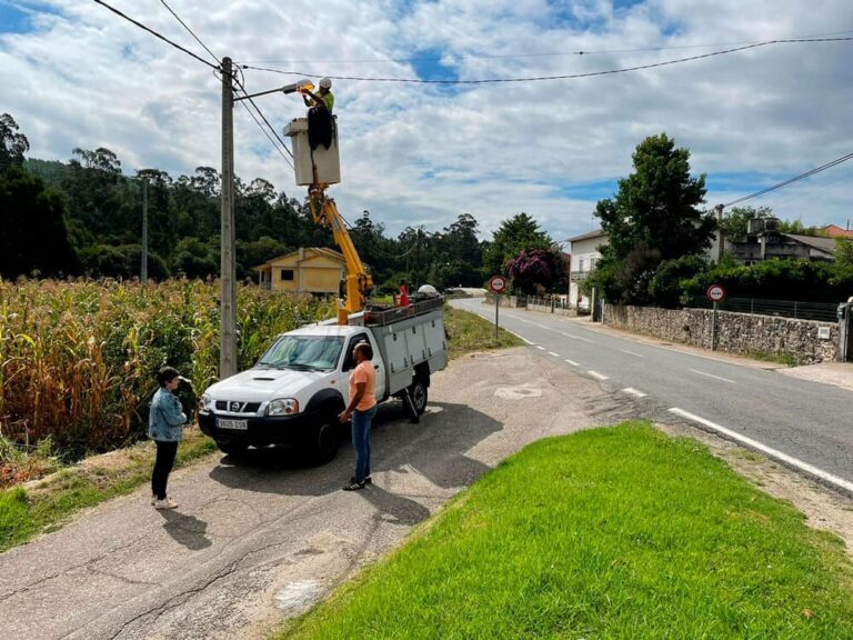 O Rosal avanza na renovación do alumeado público
