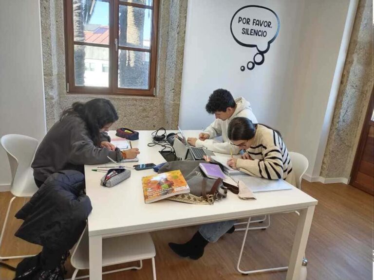 Salvaterra de Miño reforza o horario da Biblioteca Municipal de cara aos exames e recuperacións