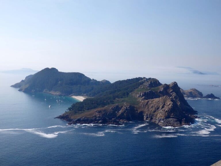 O Parque Nacional das Illas Atlánticas oferta 130 prazas para realizar visitas guiadas nos catro arquipiélagos esta primavera