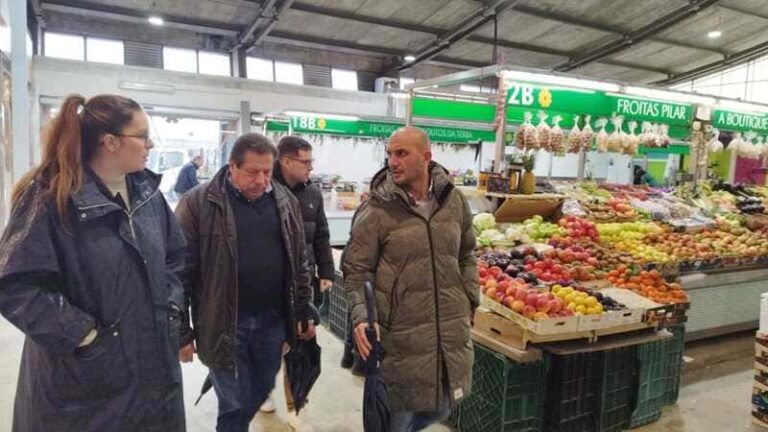 O Porriño inicia as obras que transformarán a praza de abastos nun centro de referencia do comercio e o ocio