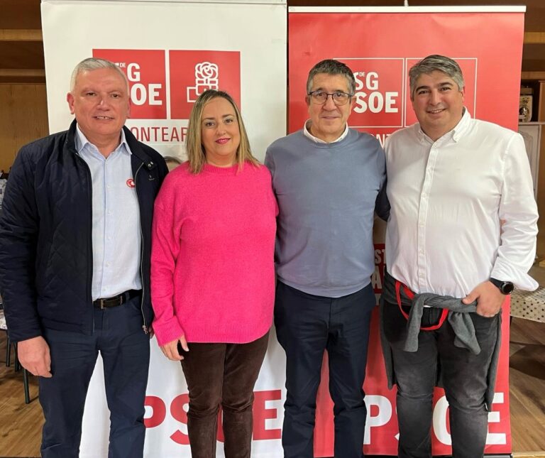 Patxi López pon a Ponteareas como exemplo das políticas do Estado, “un gran concello da provincia esquecido por Rueda”