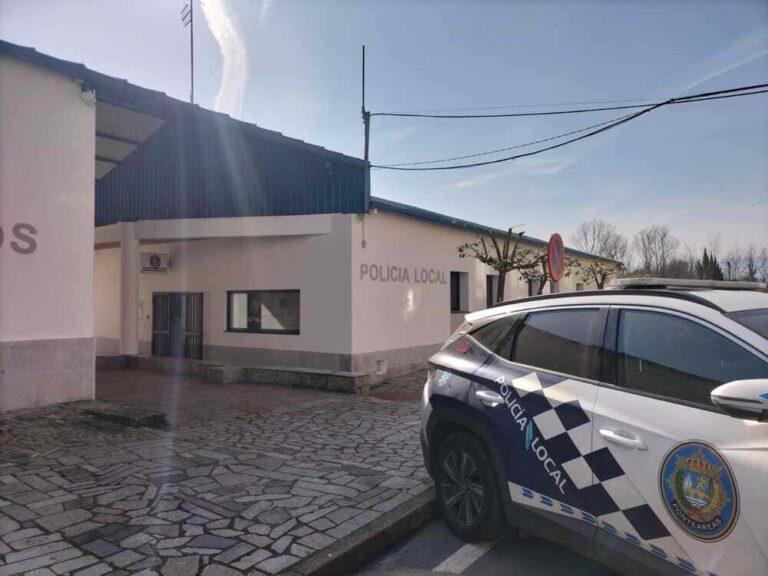 O Concello de Ponteareas culpa ao anterior goberno da perda dunha subvención para un vehículo da policía local