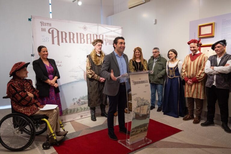 Luis López reforza a aposta da Deputación á Arribada de Baiona, un dos “máximos expoñentes” do atractivo cultural e turístico da provincia