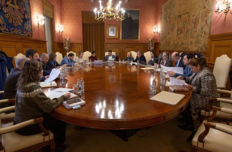 Máis de 2,3 millóns da Deputación para que 15 concellos poidan contratar a 172 persoas ao abeiro do Plan +Provincia