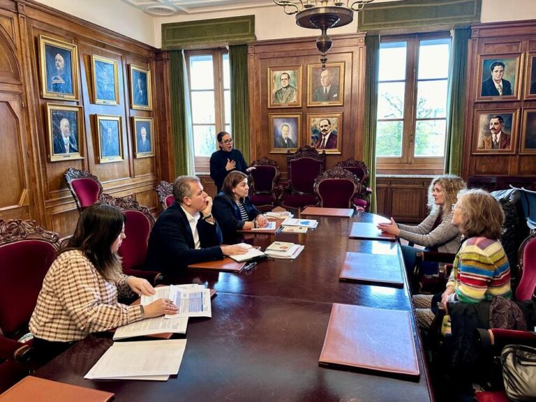 O vicepresidente Rafa Domínguez reúnense coa Organización de Diversidade Sensorial de Galicia, XOGA