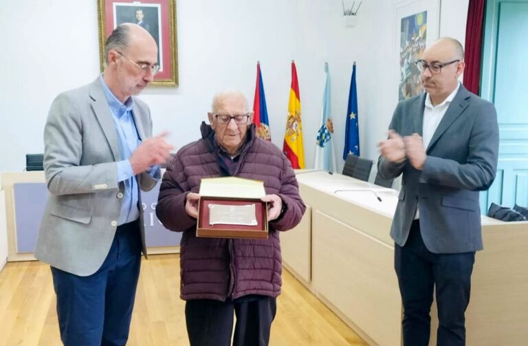 O Concello de Baiona honra a José Trigo Pereira ‘Seso’ no seu 102 aniversario