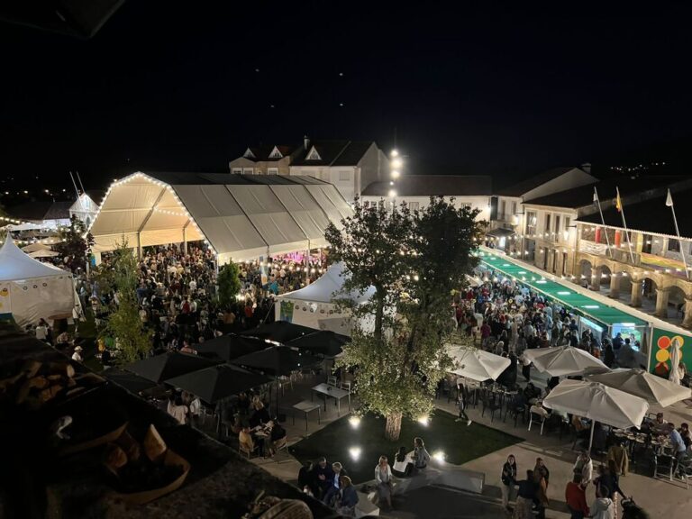A XXXII Feira do Viño do Rosal chega con máis horas de enoloxía e lecer