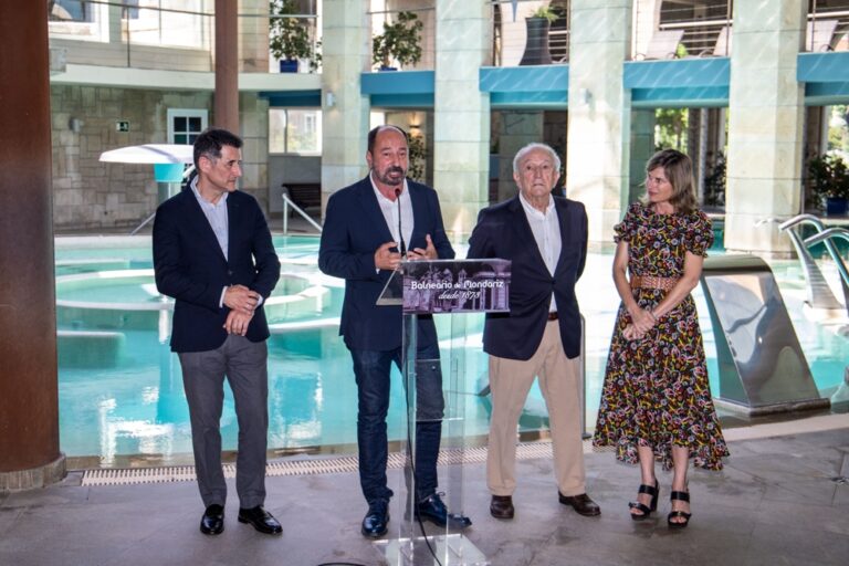 O director de Turismo da Xunta reinaugura o spa do Balneario de Mondariz