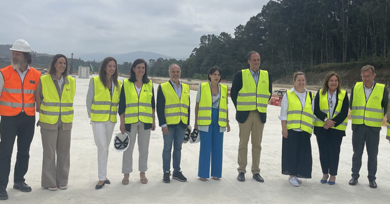 Xunta, Zona Franca e APV visitan as obras do Apartadoiro Ferroviario da PLISAN